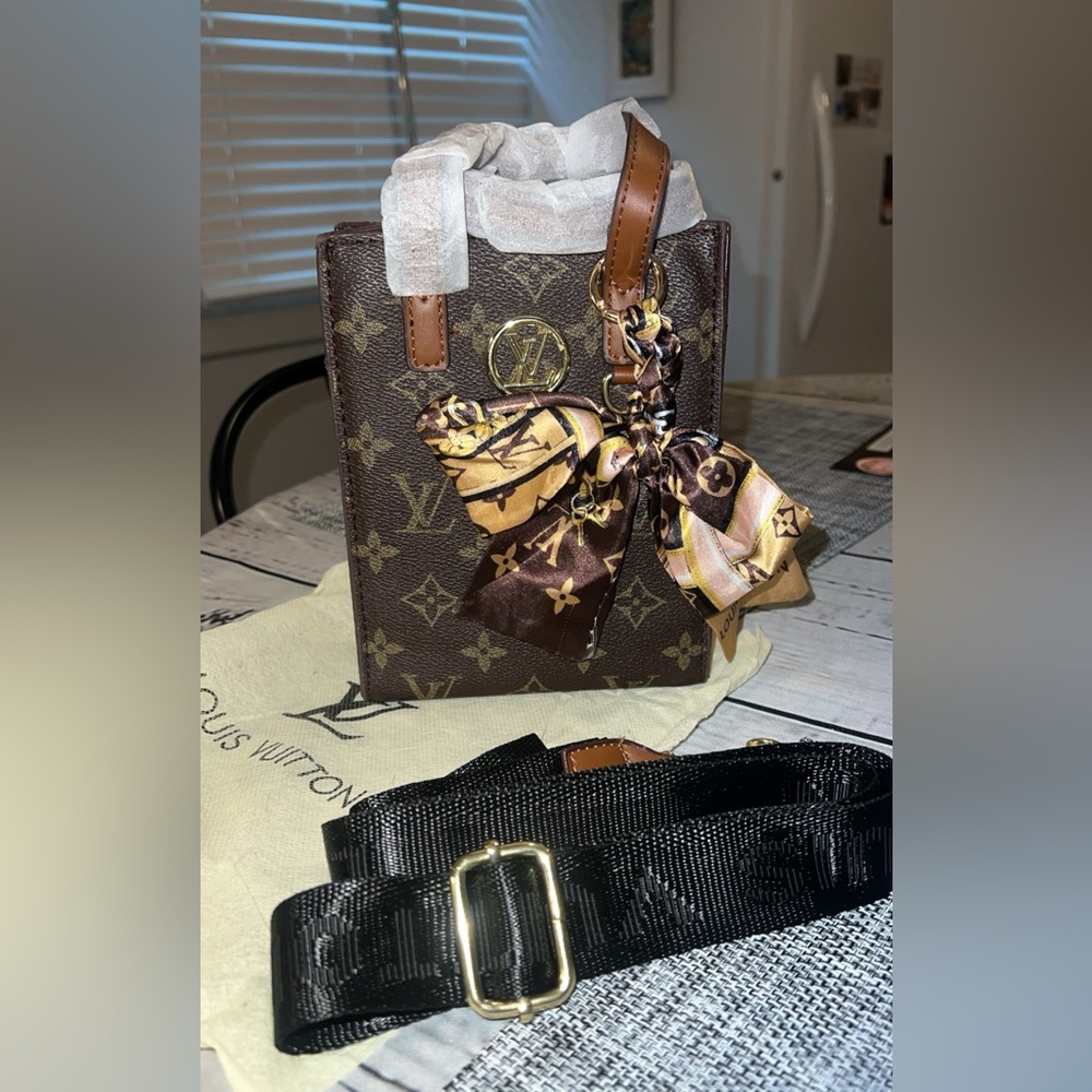 Louis Vuitton Crossbody